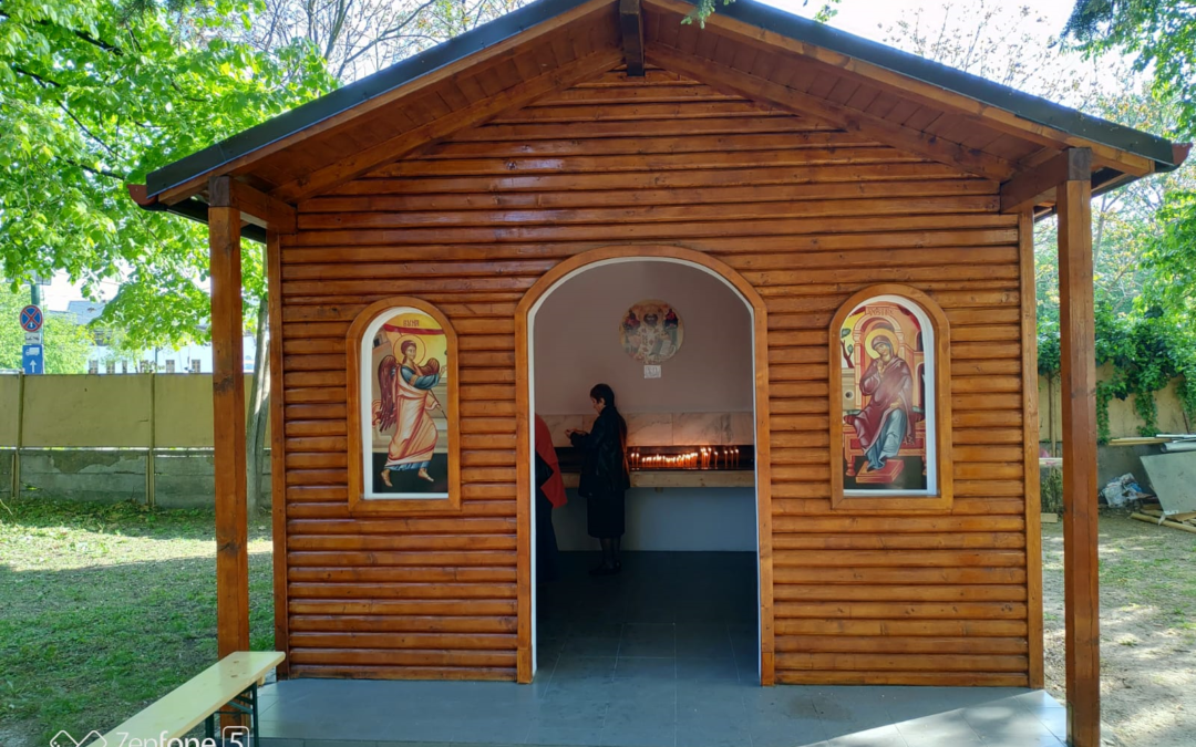 Sfinţirea noului lumânărar al Parohiei Fabric